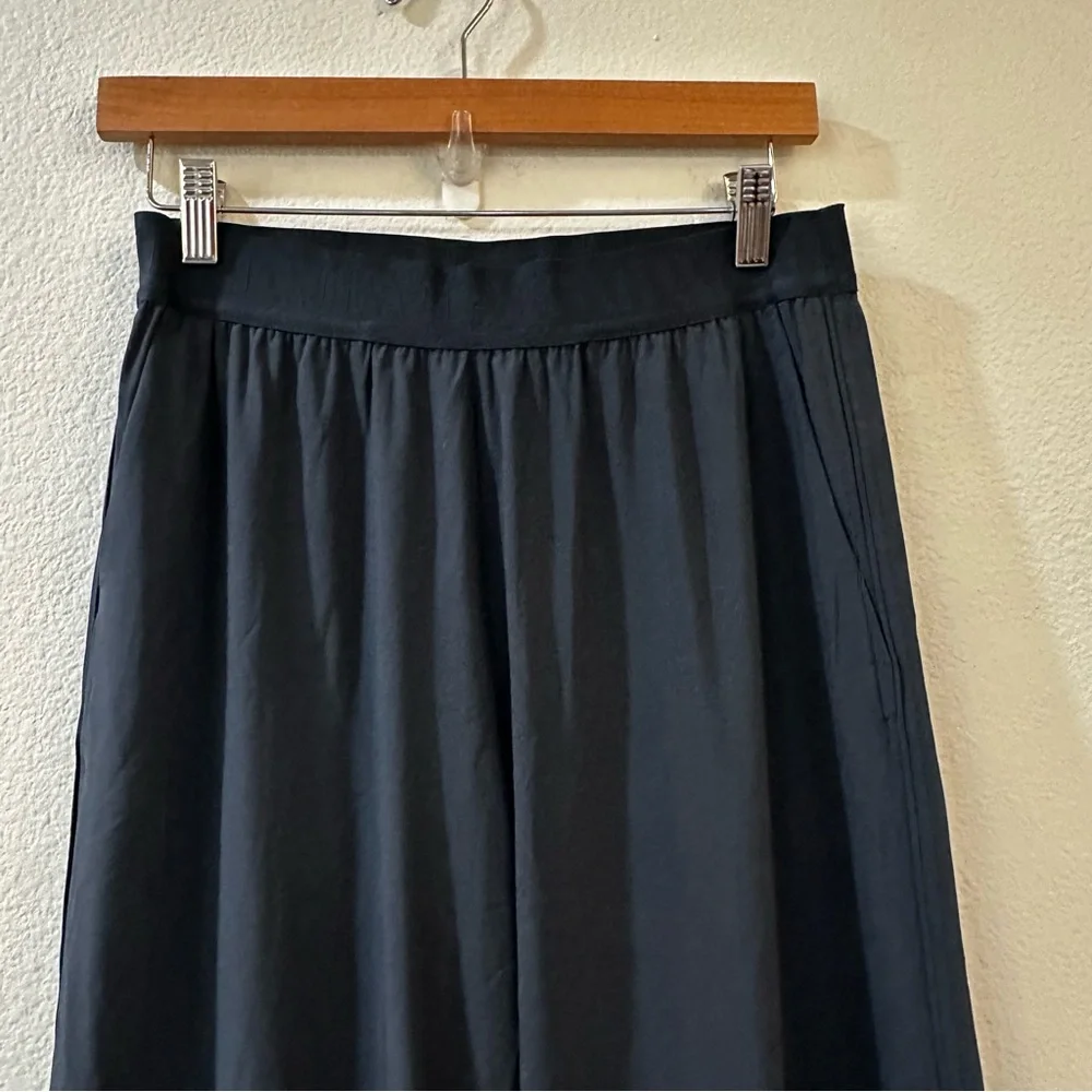 Vuori Women's Villa Sport Trouser Wide Leg Pants in Ink Size S - Picture 8 of 15